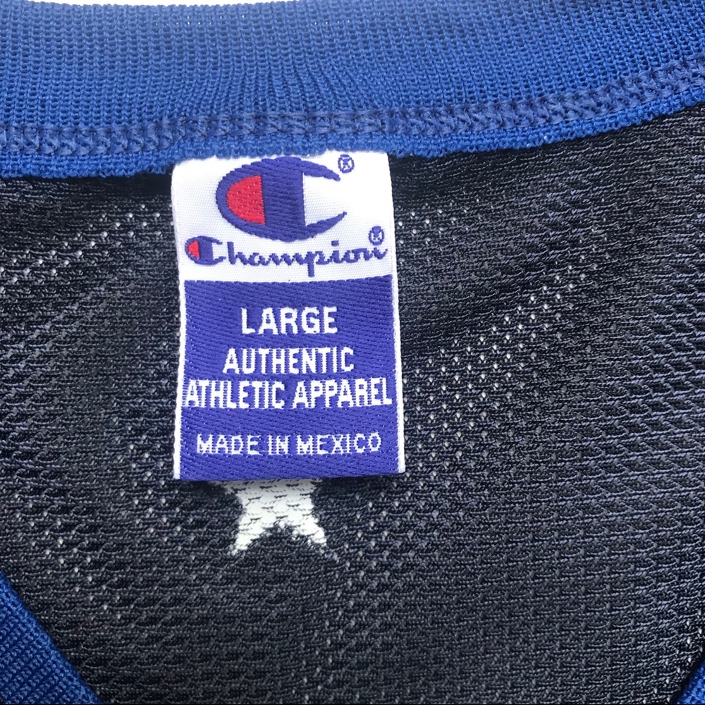 Vintage Champion Dirk Nowitzki Jersey - Picture 6 of 6
